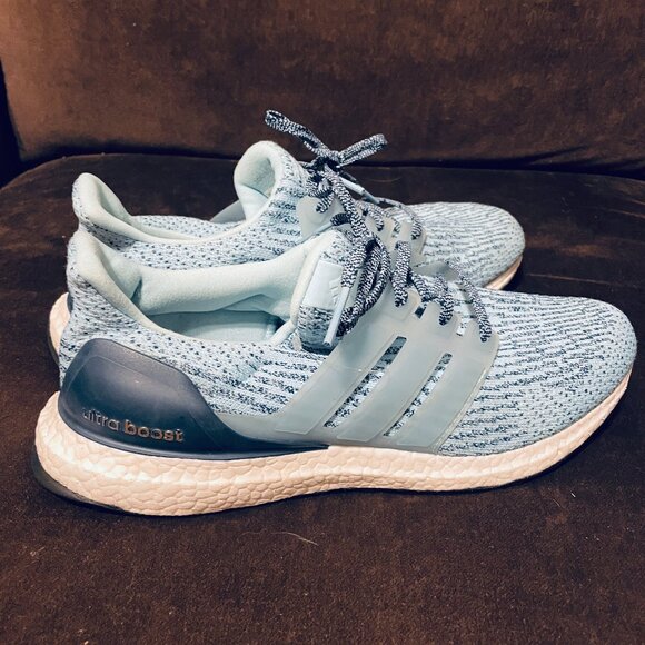 Adidas Ultraboost Ultra boost light blue parley 11 US womens excellent condition - Picture 5 of 9